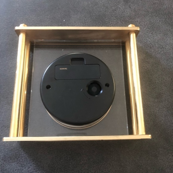 VTG Seth Thomas Desktop Small Clock Roman Numerals Gold  Plexiglass  6X6 Works - Picture 2 of 4